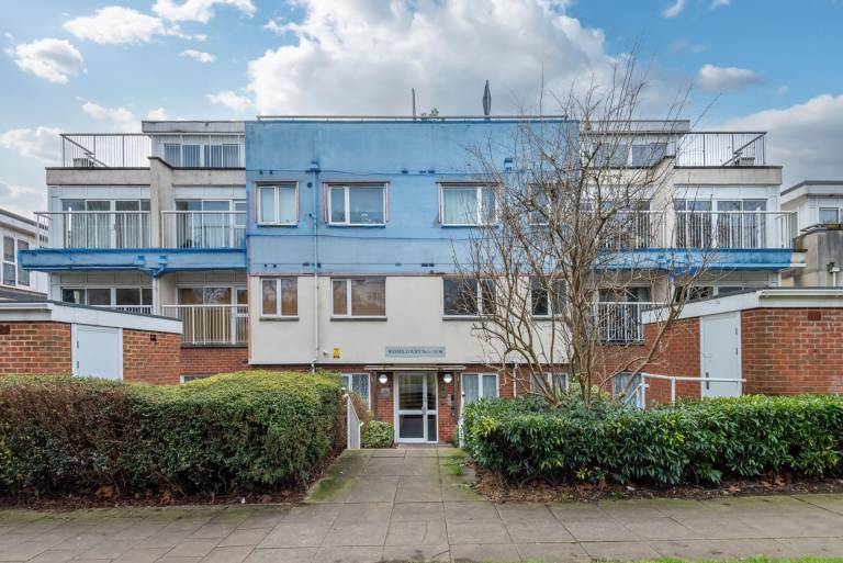Apartment  Greenford