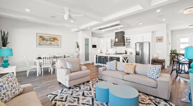 New 6BR Home Sleeps 16 Private Pool, Walk to Beach, Near Pier Park — photo 3