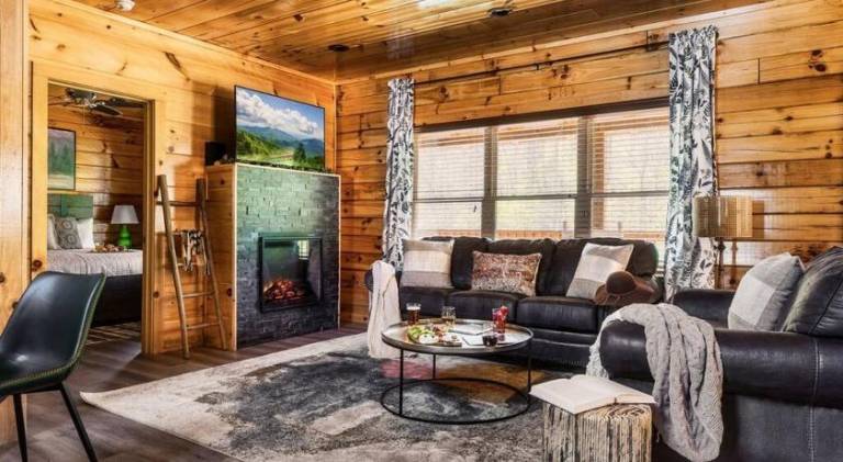 Nice house | Pets allowed in Pigeon Forge, TN
