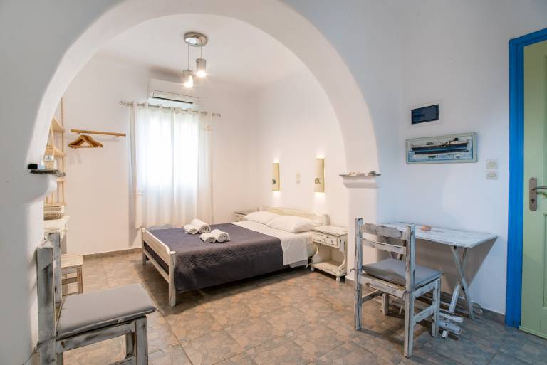 Holiday Home 'Green Retreats 3 Paros' with Mountain View, Wi-Fi and Air Conditioning — photo 4