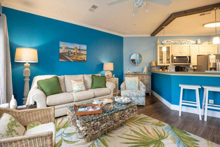 Vacation home with pool & barbecue — photo 3