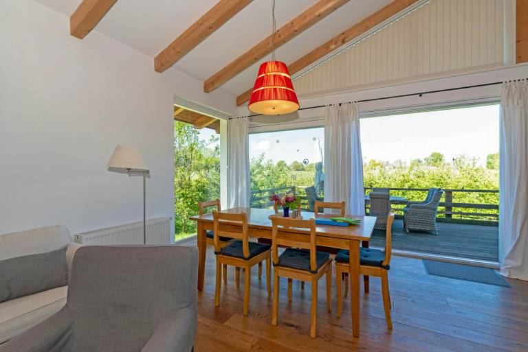 Vacation home with grill, patio & garden — photo 2