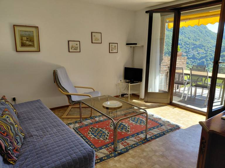 Charming rental apartment with terrace, barbeque & pool | Mountain view | Dogs allowed — photo 2