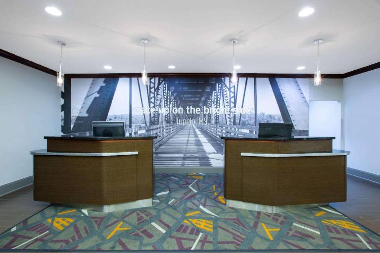 La Quinta Inn & Suites by Wyndham Tupelo — photo 4
