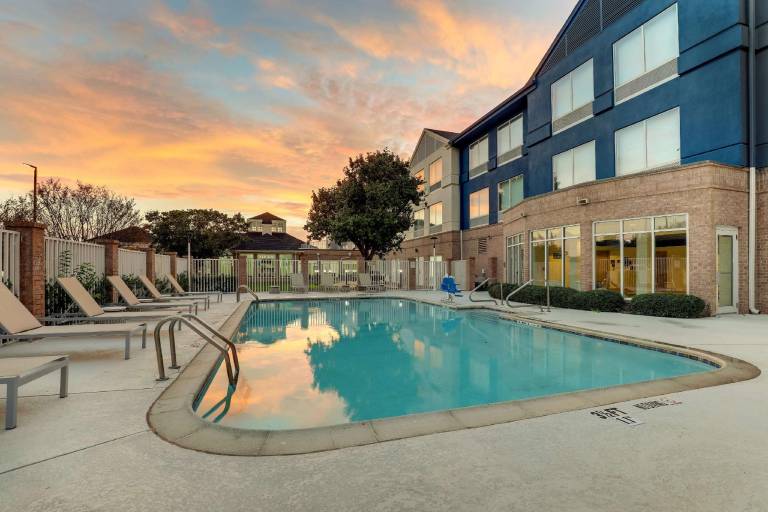 Hilton Garden Inn Fort Worth/Fossil Creek — photo 2