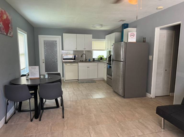 Vacation home with garden & patio | Pets are welcome — photo 3