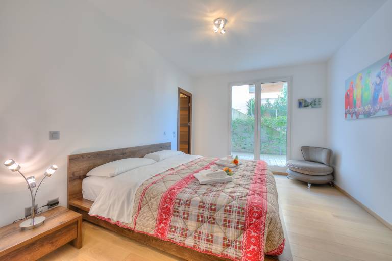 Family-oriented beautiful holiday apartment with patio & yard | Mountain view | Pets allowed — photo 5