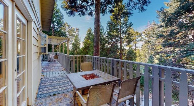 Vacation home with barbeque & terrace — photo 4