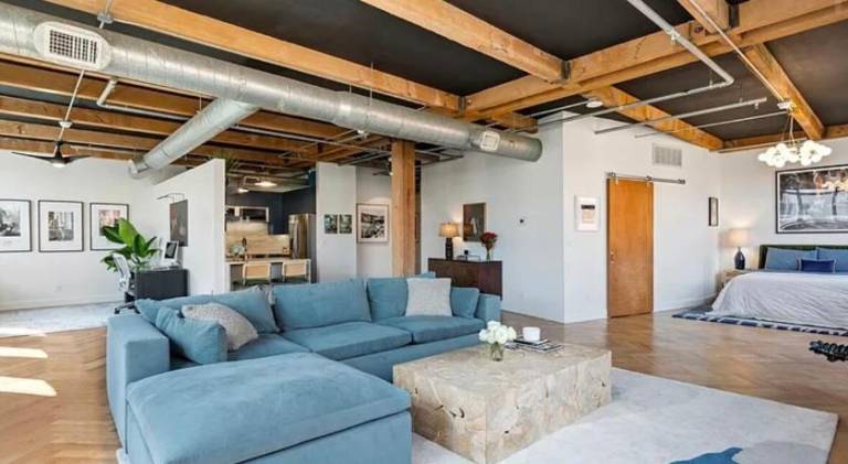 Historic Designer Loft - walk to Dealy Plaza — photo 2