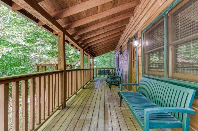 Cabin with private pool — photo 5