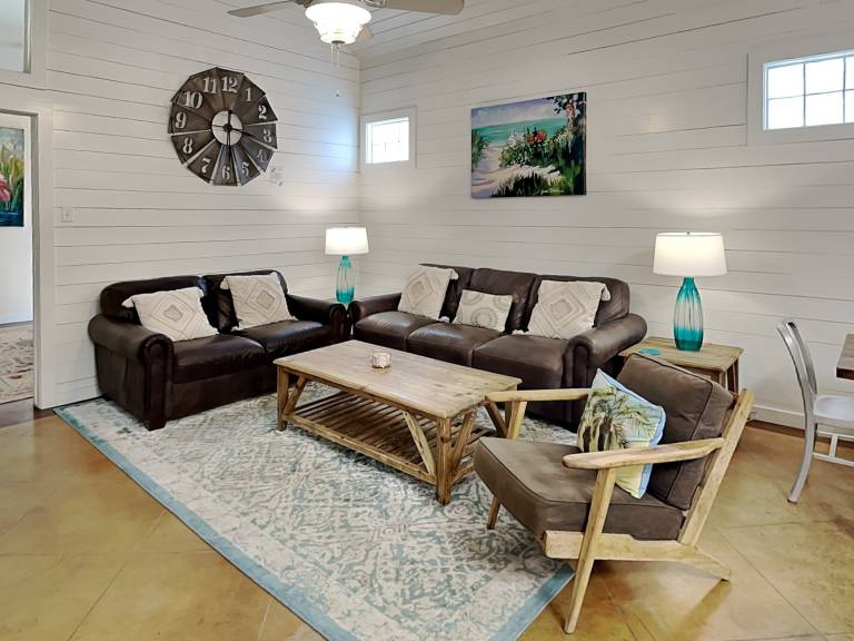 PB309-Dock Holiday — photo 2