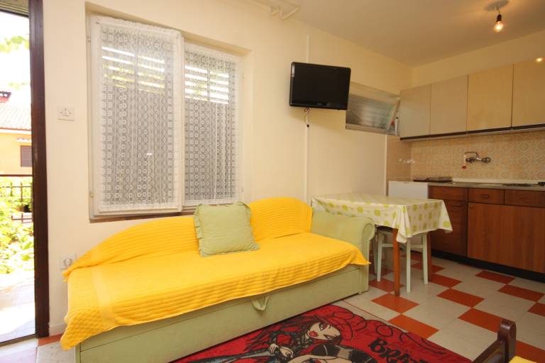 Studio flat with terrace Mali Lošinj, Lošinj (AS-8039-a) — photo 3