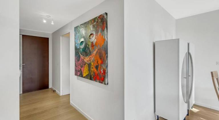 Holiday apartment with patio & yard — photo 3