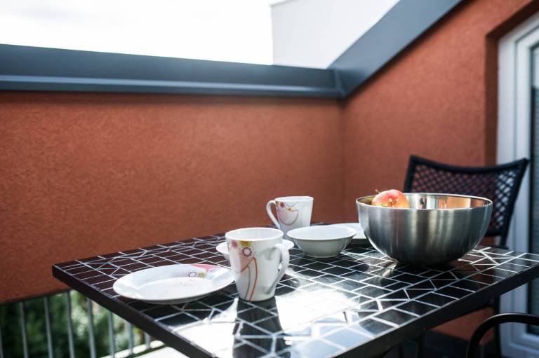 Child-friendly pleasant studio with terrace, yard & barbecue | Garden view | Beach nearby | Pets allowed — photo 5