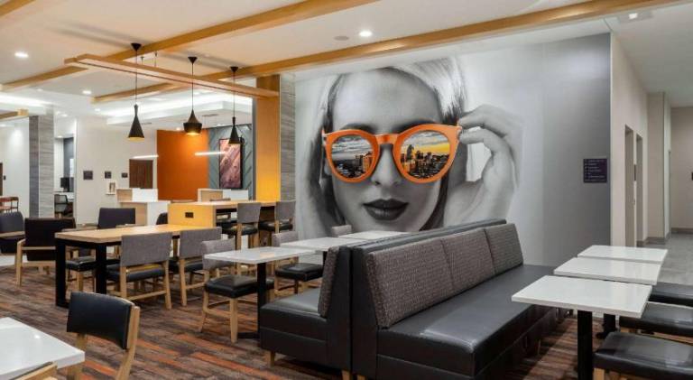 La Quinta Inn & Suites by Wyndham Pflugerville — photo 5