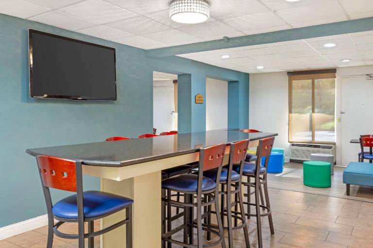 Clarion Pointe Durham Research Triangle Park — photo 2