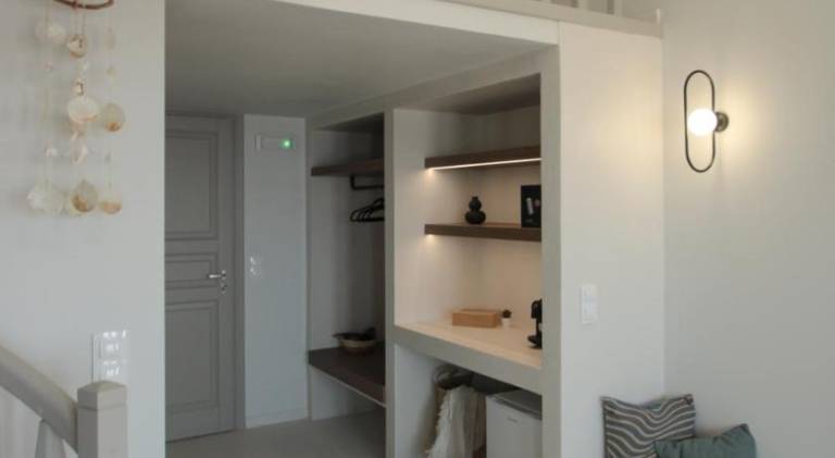 Rental apartment with patio, yard & jacuzzi — photo 4