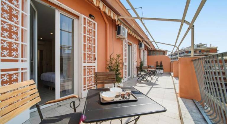 Apartment with patio | Close to Piazza del Plebiscito | Good for workation — photo 2
