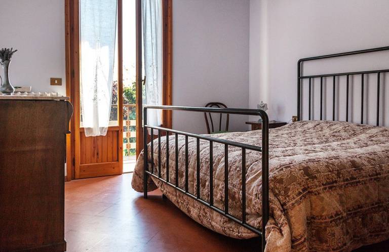 Podere la Casellina - un vero agriturismo familiare: Camera matrimoniale con colazione — photo 2