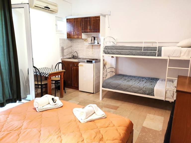 Hostel Agios Georgios