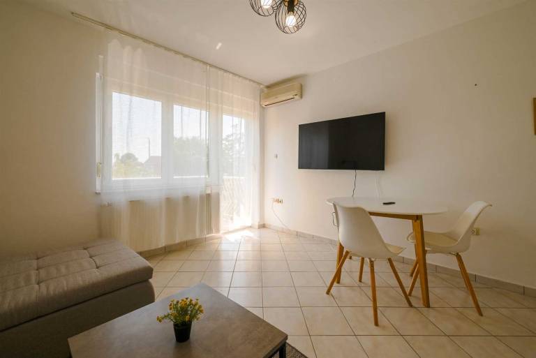 Rental apartment with 1 room for 4 persons — photo 4