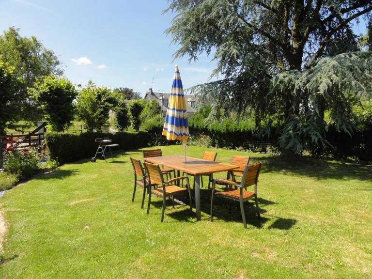 Gite with barbecue & garden in Coutances
