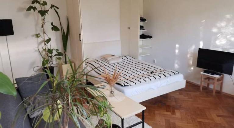 Apartment | Close to Grassalkovich Palace | Dogs allowed — photo 2