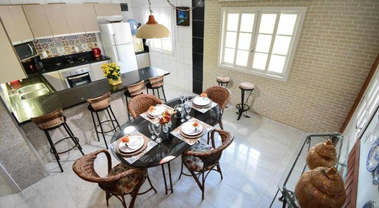 Charming vacation home with pool | Pets allowed — photo 3