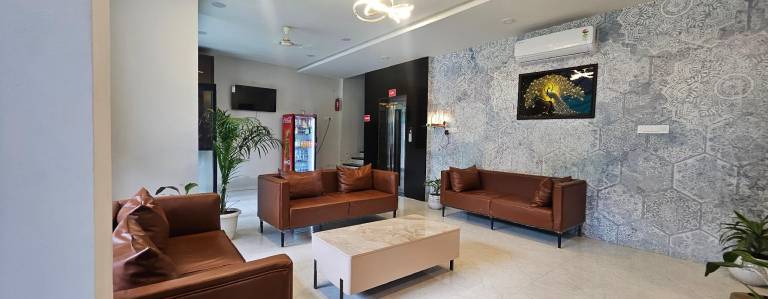 Stayzy Hotel Evanka Brilliant convention