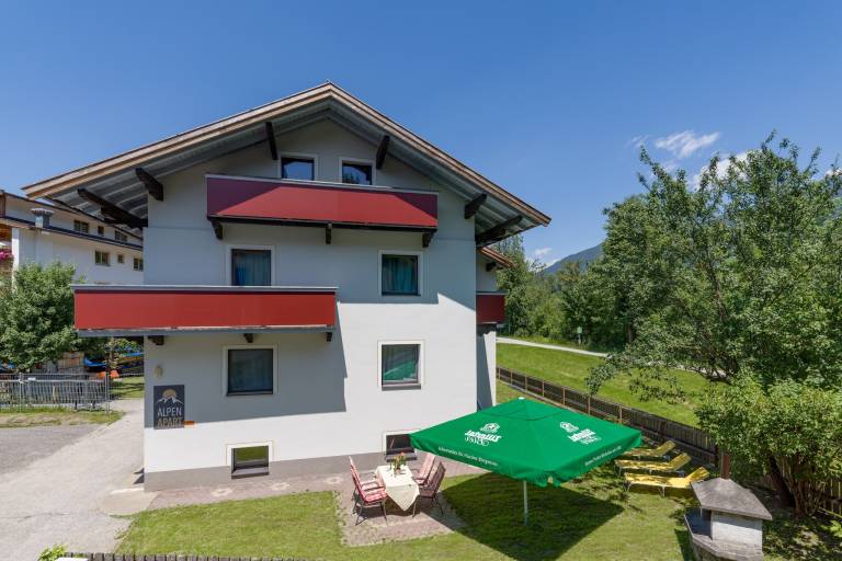Ferienhaus mit Hund inUderns, Tirol  f&uuml;r max. 6 Personen