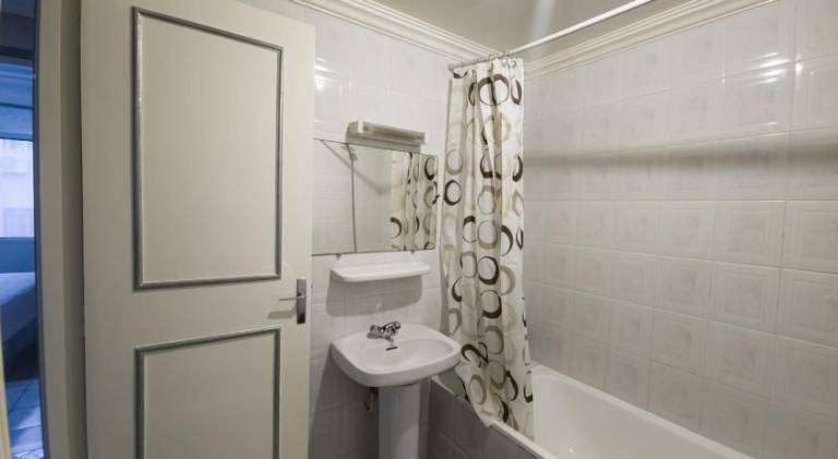 Apartment with 1 room for 4 persons — photo 4