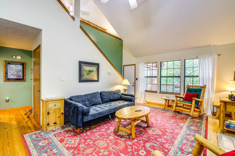 Pet-Friendly Sevierville Rental w/ Private Hot Tub — photo 5