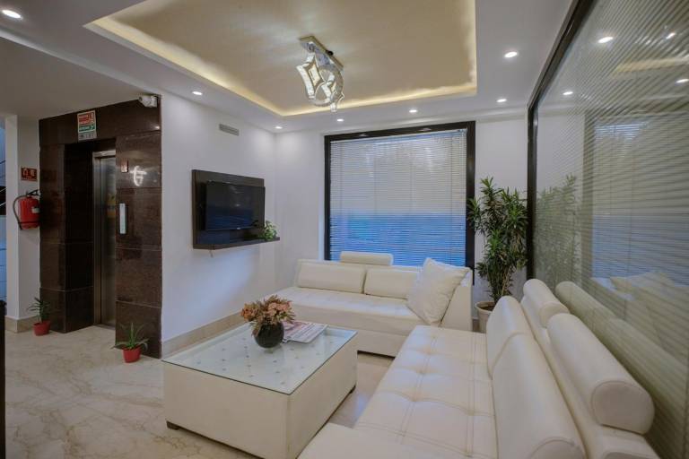 BlueNeck Sec 40 Unitech Cyber Park Gurugram — photo 3