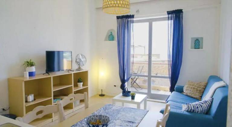 Rental apartment with pool & jacuzzi | Close to the beach | Pets are welcome in Serrara Fontana