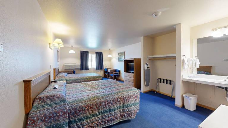 Western Executive Inn — photo 2