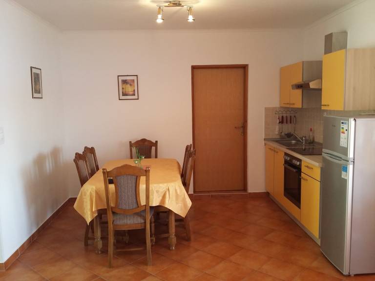 Two bedroom apartment near beach Supetarska Draga - Gornja, Rab (A-2016-d) — photo 3