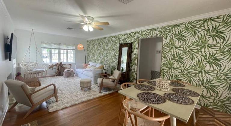 Hot tub, tiki bar, outdoor shower, near Intercoastal Waterway! in West Palm Beach, FL
