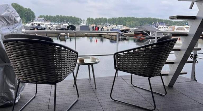 Boat | Beach nearby | Pet-friendly in Kerkdriel