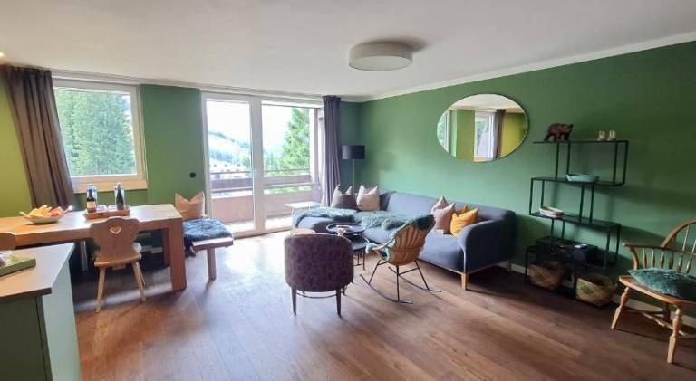 Rental apartment with yard — photo 2