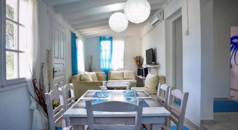 Villa Spiaggia Bianca - Beachfront House - Recently renovated — photo 3