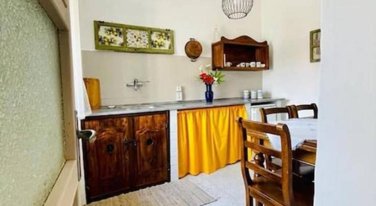 Apartment with 1 room for 4 persons — photo 3