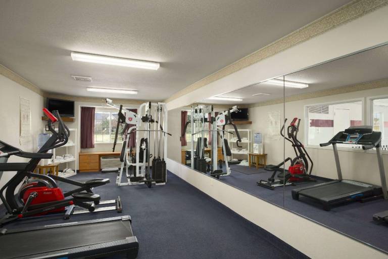 Ramada Limited Bloomington — photo 5