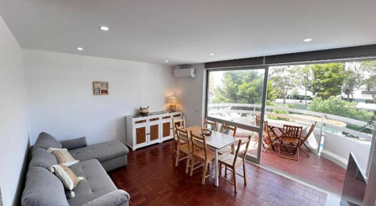 Charming rental apartment with pool | Next to the beach | Pets are welcome — photo 4