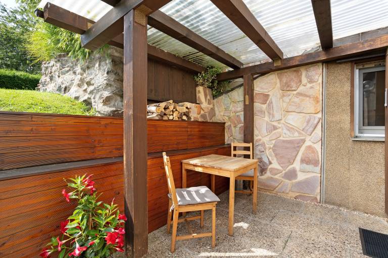 Holiday apartment with grill, terrace & garden | Garden view — photo 2
