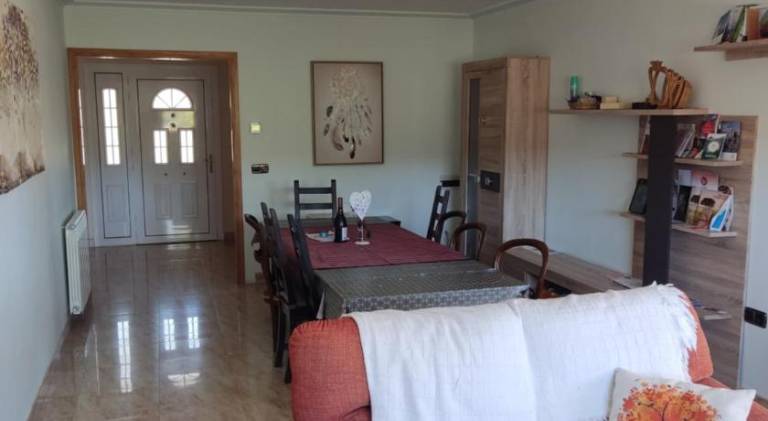 Charming villa with pool | Pets are welcome — photo 2