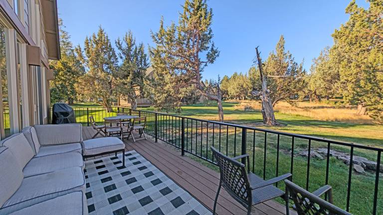 House with pool & barbecue | River view — photo 3