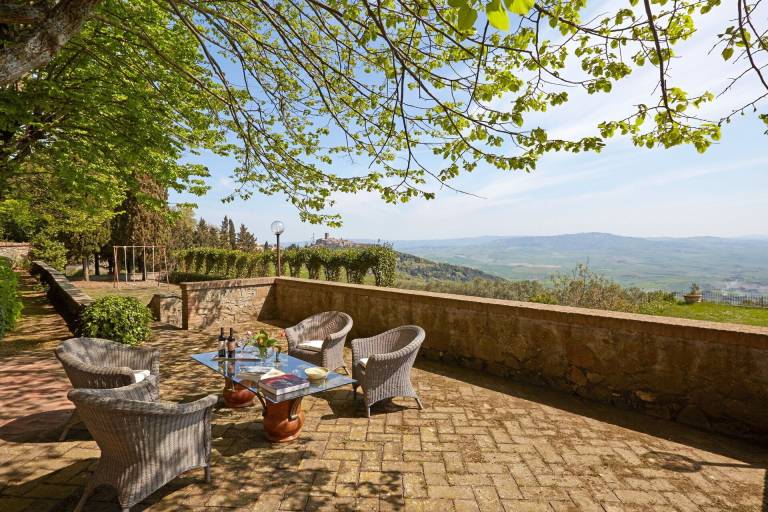 Villa Montecatini Val di Cecina