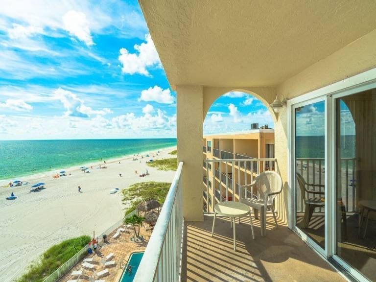 Condo  Madeira Beach