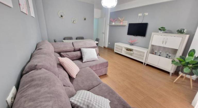 Apartment with patio in Cazorla