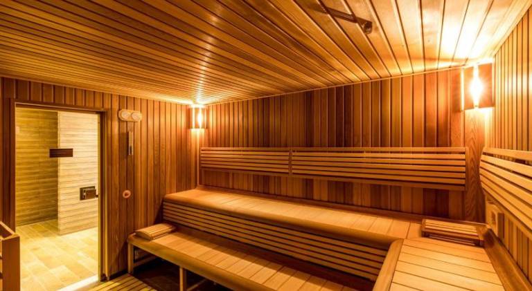 Apartment with pool, sauna & hot tub — photo 3